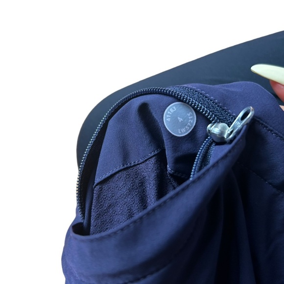 Lululemon Run: Dog Runner Pant Rulu Stretch Glyde W5721S Black Swan Size 4 - Picture 11 of 16